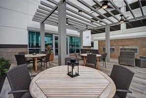 Terrace/patio - Home2 Suites by Hilton Houston Medical Center, TX (Houston)