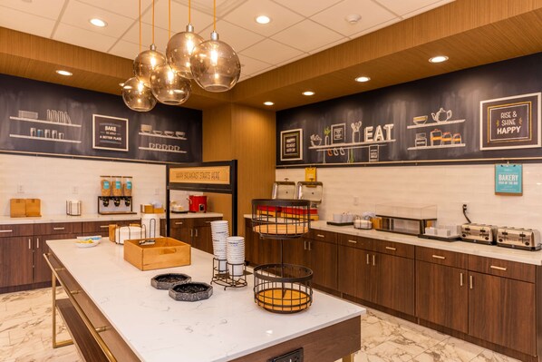 Free daily buffet breakfast