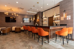 Bar (on property) - Hampton Inn & Suites Houston Sugar Land (Sugar Land)