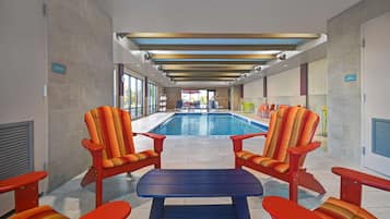 Indoor pool, pool loungers