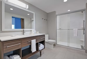 Bathroom shower - Home2 Suites by Hilton Bentonville Rogers (Bentonville)