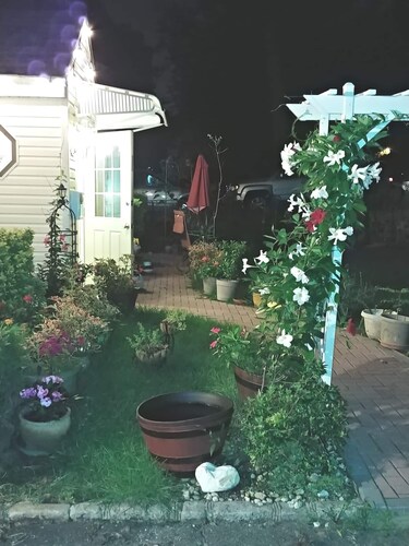 Cozzy Get Away Priv. Apt/ St BarnabaS Hosp/NYC/EWR