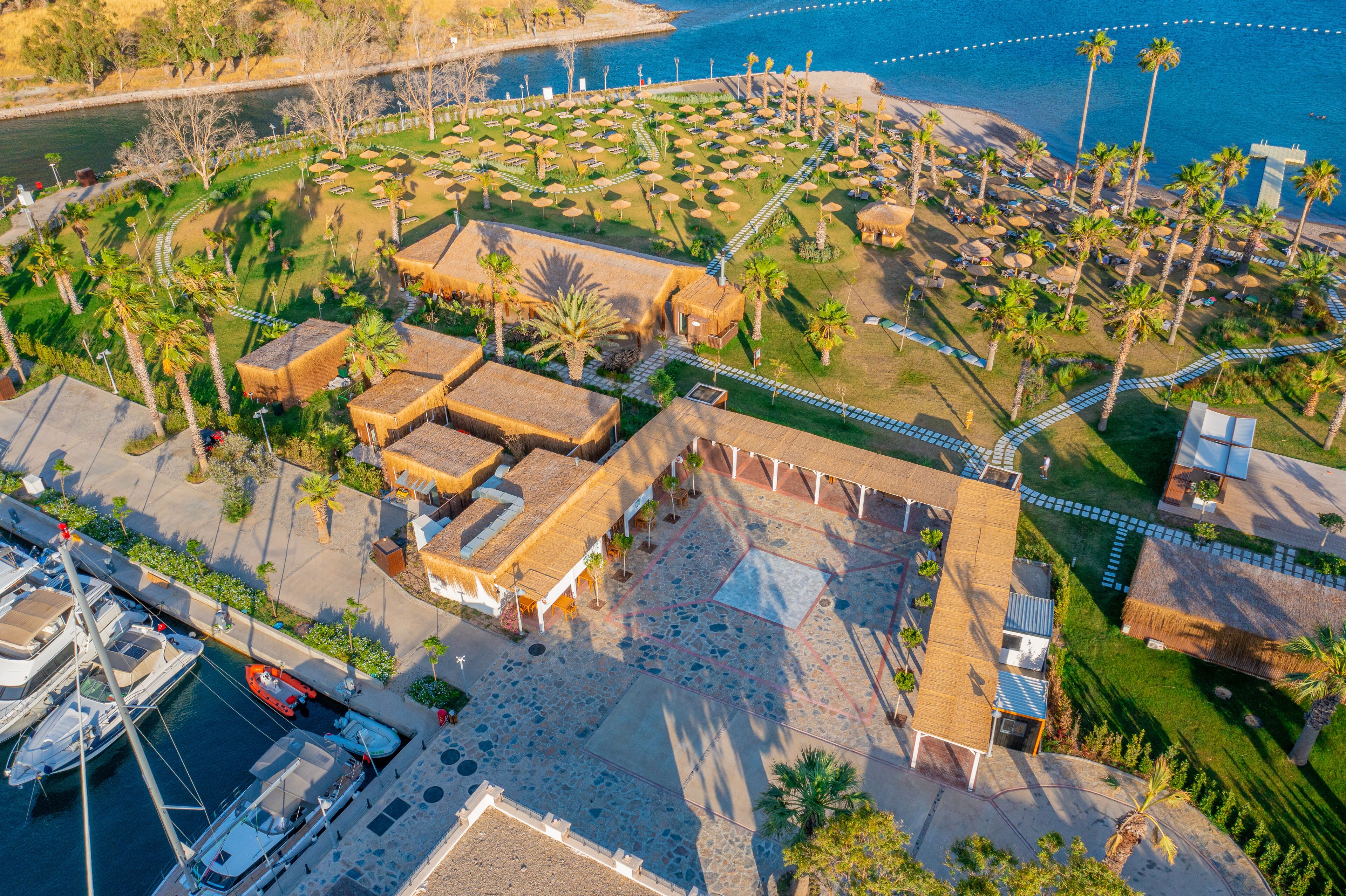 private beach, free beach cabanas, sun-loungers, beach umbrellas