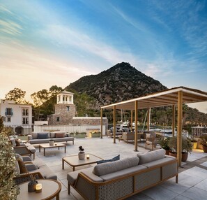 3 restaurants; breakfast and dinner served  - Radisson Collection Hotel Bodrum (Bodrum)