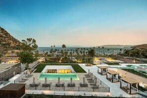 Indoor pool, seasonal outdoor pool, free cabanas, pool umbrellas - Radisson Collection Hotel Bodrum (Bodrum)