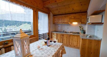 THREE-ROOM ATTIC APARTMENT WITH TWO BATHROOMS CHALET BUCANEVE