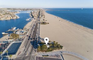 On the beach - The Beach House (Long Beach)