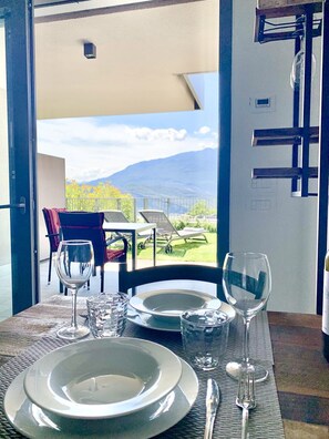 Outdoor dining - Maisonette (Tenno)