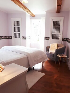 3 Schlafzimmer, Schreibtisch, Bügeleisen/Bügelbrett, kostenloses WLAN