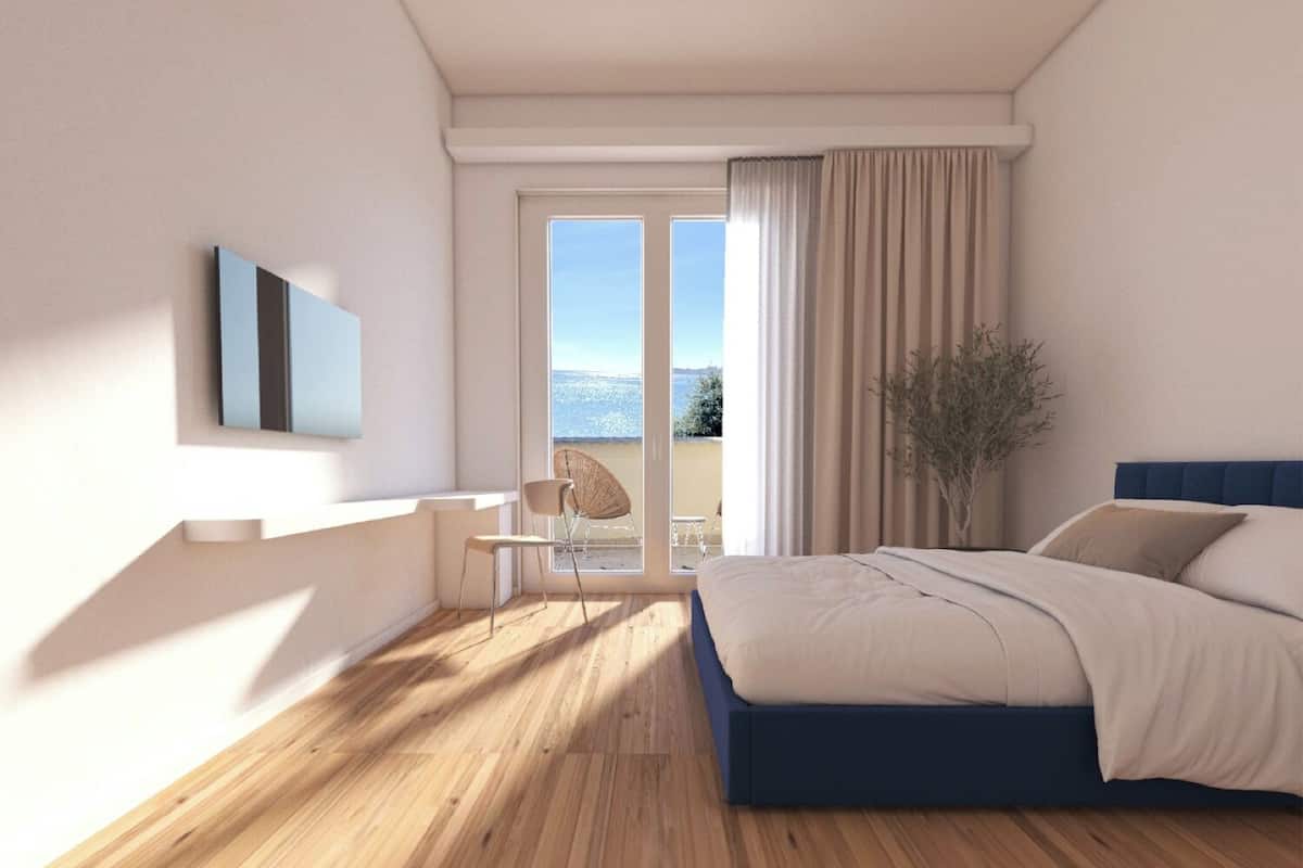 1 bedroom, in-room safe, desk, laptop workspace