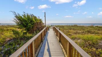 Superior Condo, 2 Bedrooms, Balcony, Ocean View | Beach/ocean view