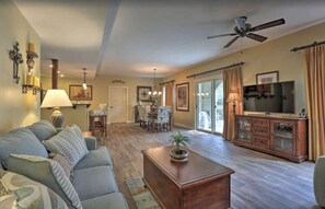 Smart TV - Beautiful GROUND FLOOR 3 Bedroom Relaxing Oasis w Private Veranda on Golfcourse (St. Augustine)