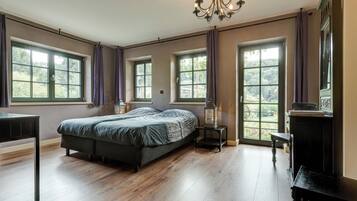 8 Schlafzimmer, Bügeleisen/Bügelbrett, kostenloses WLAN, Bettwäsche