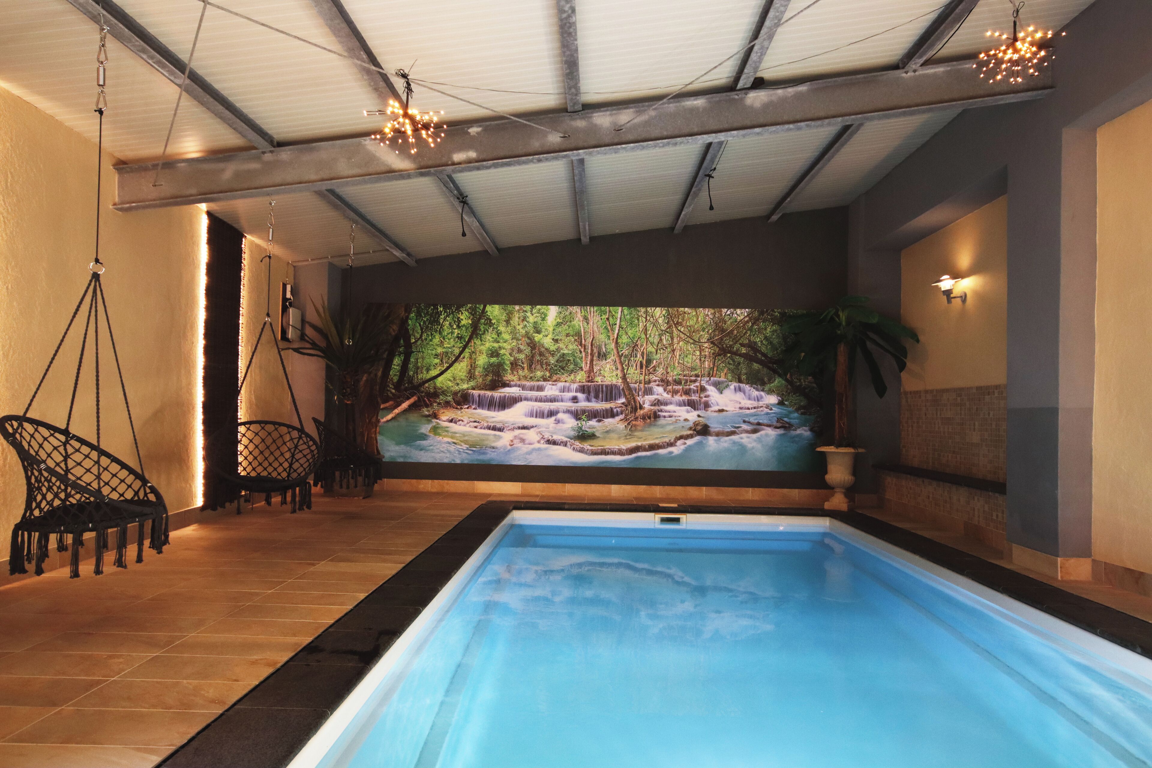 Innenpool, beheizter Pool