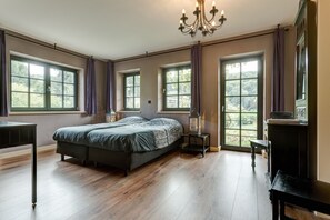8 Schlafzimmer, Bügeleisen/Bügelbrett, kostenloses WLAN, Bettwäsche