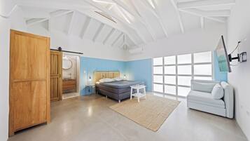 1 bedroom, in-room safe, iron/ironing board, WiFi