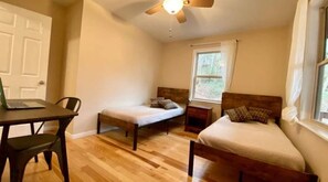 2 chambres, bureau, fer et planche Ă repasser, Wi-Fi gratuit