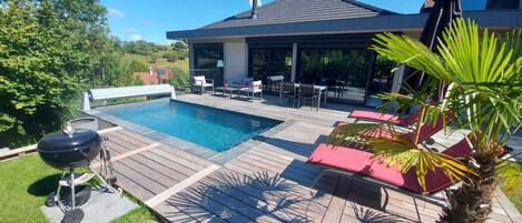 Outdoor pool, a heated pool