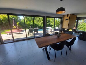 Dining - Villa du Parmelan between lake and mountains with private heated pool (Nâves-Parmelan)