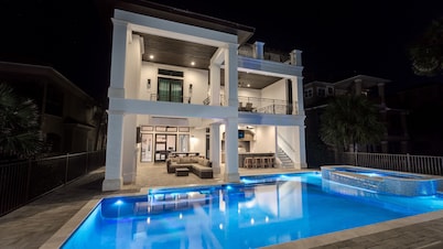 Destin- Miramar Beach Area- Seas the Day Stunning home with ocean views
