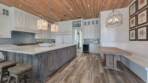 Dining - Destin- Miramar Beach Area- Seas the Day Stunning home with ocean views (Destin)