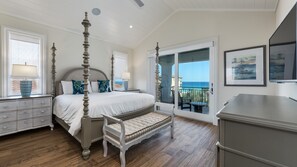 8 bedrooms, iron/ironing board, travel crib, free WiFi - Destin- Miramar Beach Area- Seas the Day Stunning home with ocean views (Destin)
