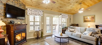 Quiet Cabin Mountain Retreat UC STR #021754