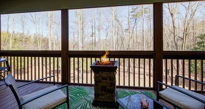 Quiet Cabin Mountain Retreat UC STR #021754