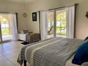 4 Schlafzimmer, Schreibtisch, kostenloses WLAN, Bettwäsche