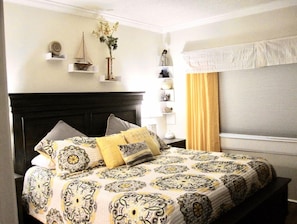 2 slaapkamers, een strijkplank/strijkijzer, gratis wifi, beddengoed