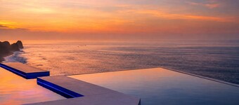 VIP Luxury | Villa Lands End | Bartender, Chef, & Maid included
