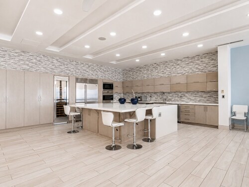 VIP Luxury | Villa Lands End | Bartender, Chef, & Maid included