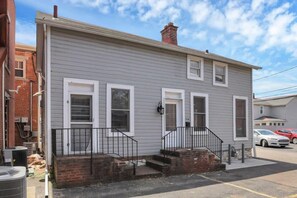 Exterior - Updated Home in German Village - 2BR with Parking! (Columbus)