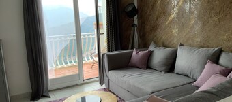Sonne. Meer. Berge. Familienfreundliches Dorfhaus in Ligurien, Italien.