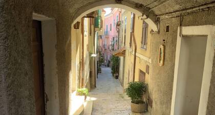 Sun. Sea. Mountains. Family-friendly village house in Liguria, Italy.