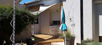 Small villa in the heart of the Côtes du Rhône vineyards