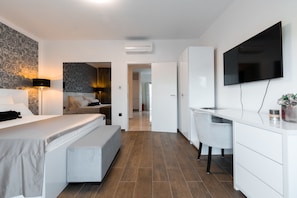 Deluxe Apartment | 1 bedroom, in-room safe, desk, laptop workspace - WISH Apartments (Korcula)