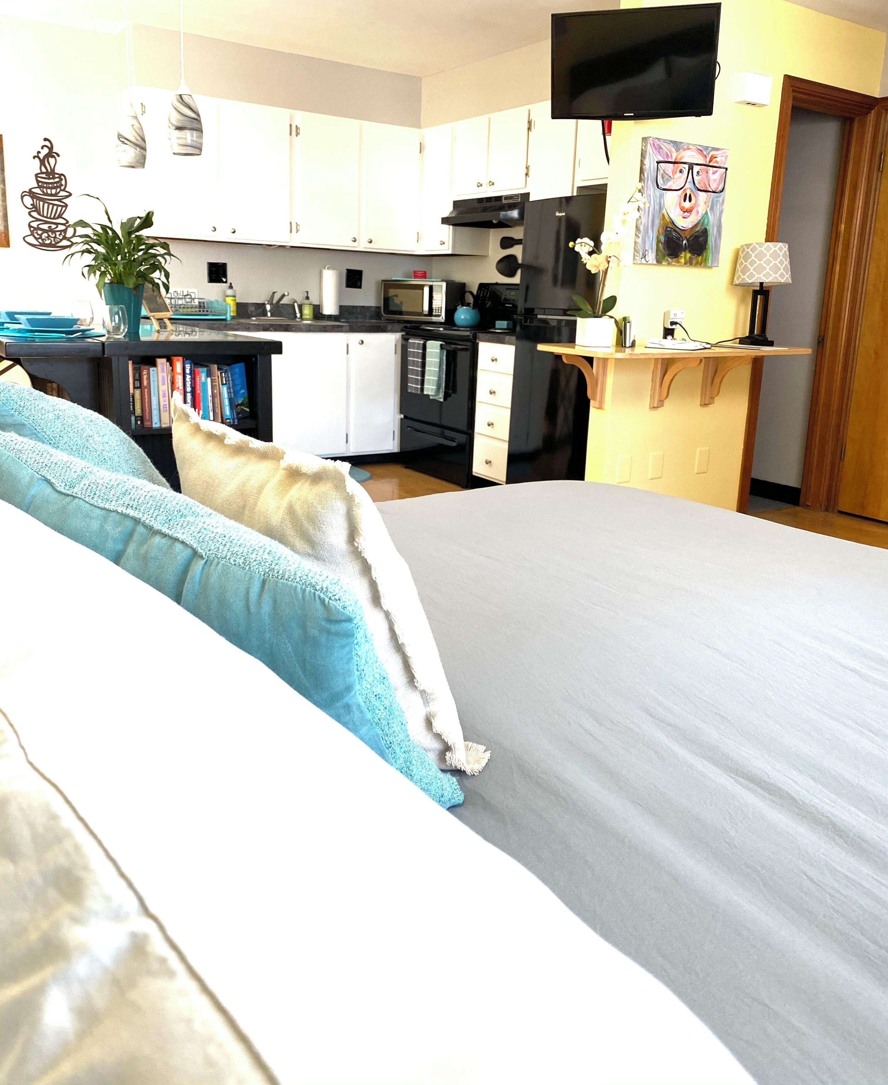 Tabla de planchar con plancha, cuna de viaje y wifi gratis 