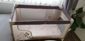 1 chambre, bureau, fer et planche à repasser, Wi-Fi gratuit