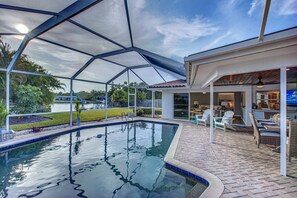 Casa (Azure Paradise on the Canal) | Exterior