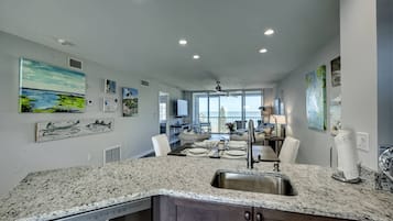 Condo (Bay Tree Beach Side) | Exterior