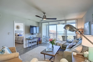 Condo (Bay Tree Beach Side) | Exterior