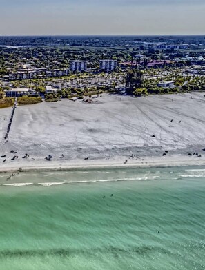 Condo (Beach Way South) | Beach