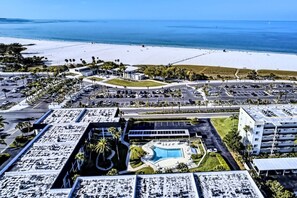 Condo (Beach Way South) | Exterior