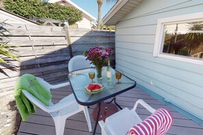 Condo (Island Dreams Cozy Cottage #4) | Balcony