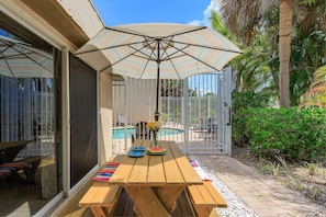 Condo (Minorga Sand Dollar on the Key) | Exterior