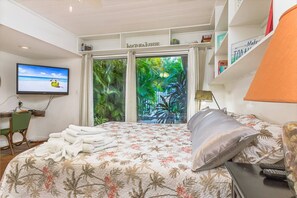 House (Ocean Beach Gleason Home) | Exterior - Ocean Beach Gleason Home (Siesta Key)