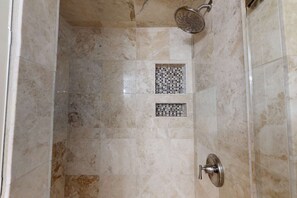Condo (Sea Village Gulf Views 2nd Floor Cond) | Banheiro | Secador de cabelo 