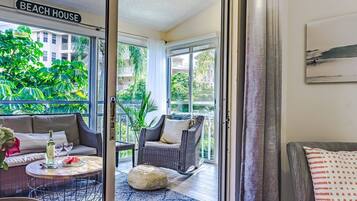 Condo (Siesta Bayside 2nd Floor Townhome) | Exterior