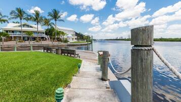 Condo (Siesta Bayside 2nd Floor Townhome) | Exterior